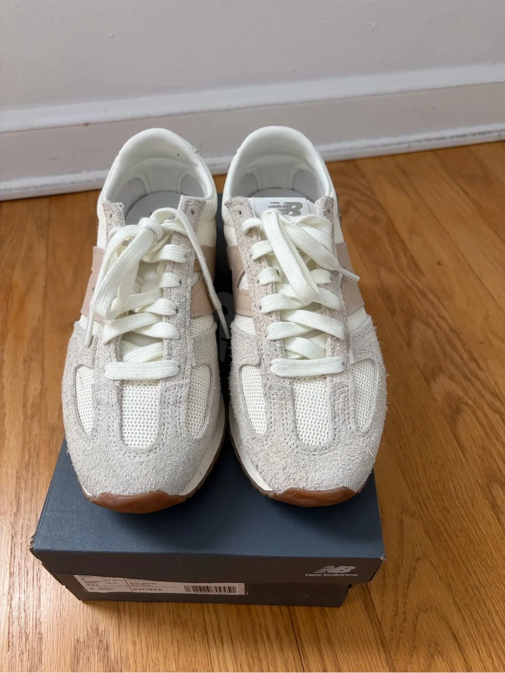 New Balance Tan 471 Sneakers